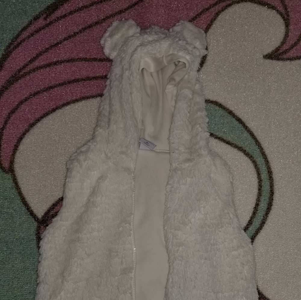 Girls Fuzzy Vest